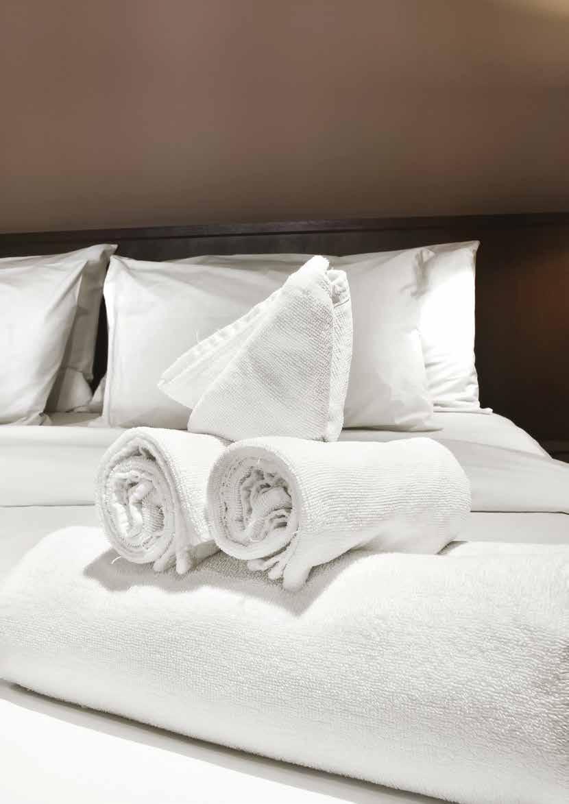 O tel H avlu Hotel Towels Banyo