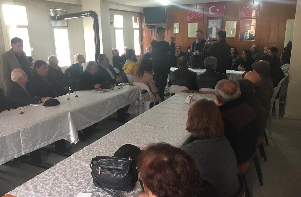 9. Mersin/Tarsus İlçe Başkanlığı binasında partililerle bir araya