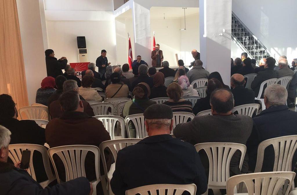 Mersin/Anamur İlçe Başkanlığı binasında partililerle bir araya gelerek, Anayasa