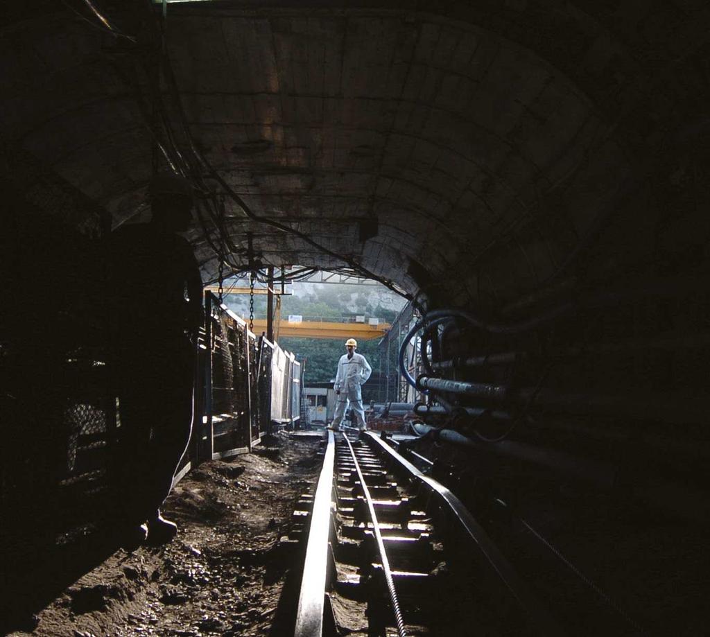 DOSYAMADEN [ Deniz Çaba ] fotoğraf [ Turan Gültekin ] Bir maden dosyasından yeraltı notları Dünya madencilik çevreleri, giderek daha fazla Türkiye yi tartışıyor.