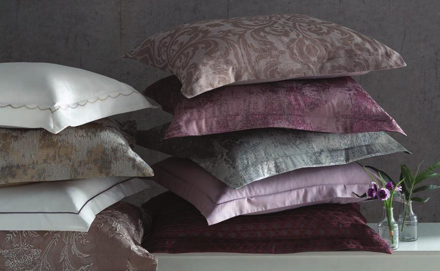 bed spread Trend renkler ve desenlerdeki yatak örtülerimiz odanızda hoş bir ambiyans yaratacak.