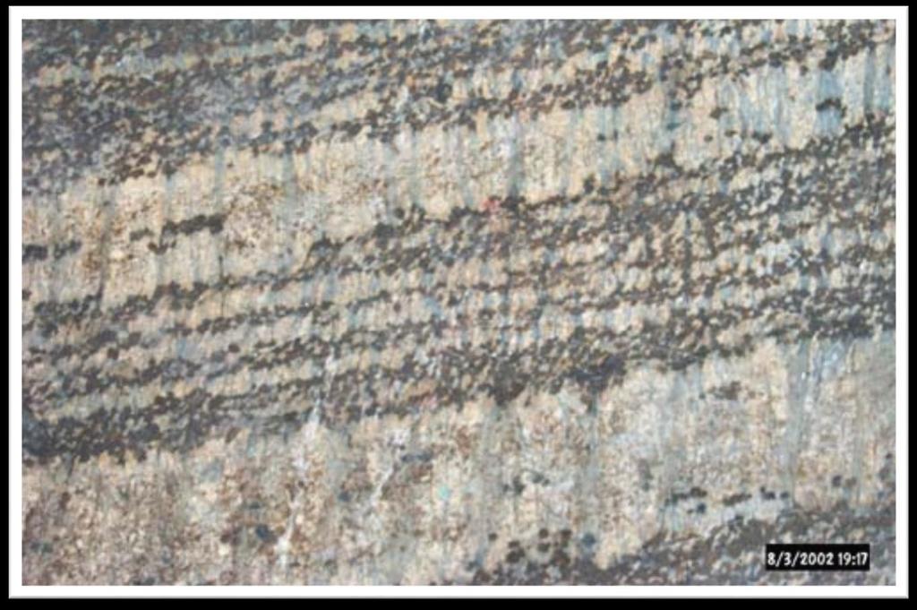 4) Bantlı / laminalı yapı Cevher minerallerinin yan kayaç