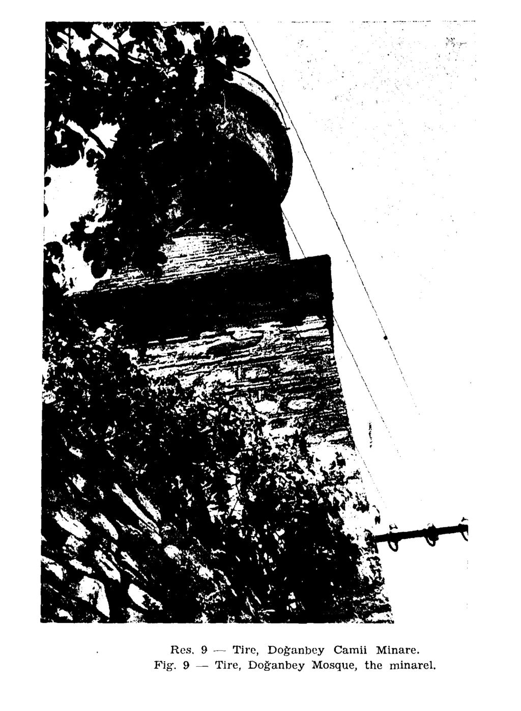 Res. 9 Tiro, Doganbey Camii Minare. Fig-.