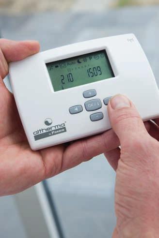TEKNİK BİLGİLER 5 - ODA TERMOSTATI Altherma TM sisteminin ayarlarıyla ilgili gerekli tüm bilgilere oda termostatının geniş LCD ekranından kolayca ulaşılabilir.