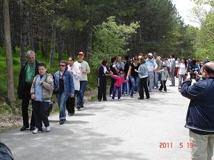 belgesi büyüyerek halk töreni oyunlarını Mayıs devam ile 2011 tamamlanmıştır.