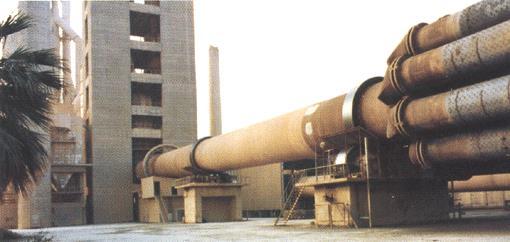 Ülkemizde yaş sistemle üretim yapan fırınların büyük bir bölümü 1965 1973 yılları arasında üretim kapasitelerinin artırılması amacıyla, 1974 yılından itibaren ise yakıt tasarrufu sağlamak için kuru