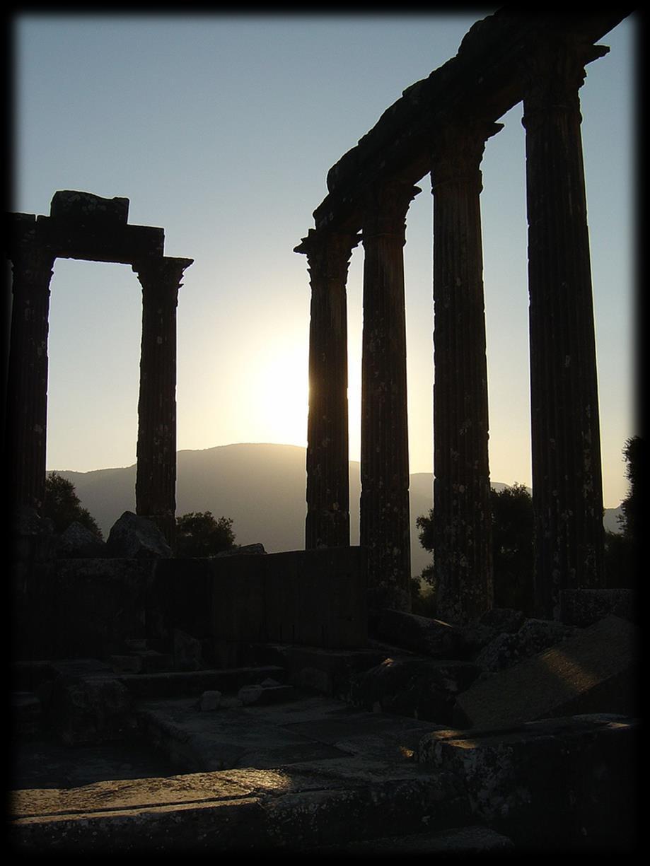 TAPINAKLAR Euromos Zeus Tapınağı Karia bölgesindedir. Korint düzeninde 6x11 peripteros planlıdır.