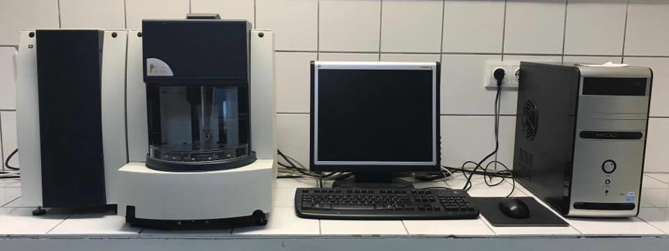 3.1. Kromatografik Analiz Sistemleri Enantiyomerik ayrım için analizler CEC sistemi (Prince CEC-760, Hollanda) ile yapılmıştır.