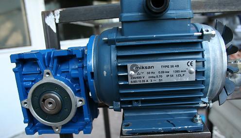 - 39-3 Faz Asenkron Motor: Sanayi tesislerinde elektrik enerjisini dairesel harekete çevirebilmek için motorlar kullanılır. Uygulamada onlarca çeşitte elektrikli motor karşımıza çıkmaktadır.