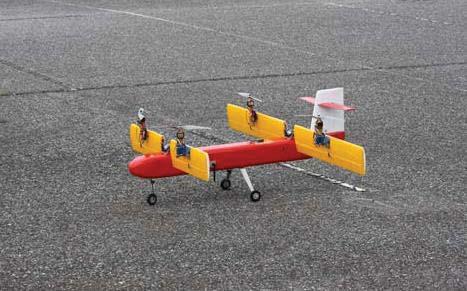 Şekil 5: QUX-02A (Muraoka vd., 2012) İki kanatlı ve 4 motorlu olan diğer bir uçak olan QUX-02A, 4.2 kg kalkış ağırlığına sahip olup 10-25 m/s uçuş hızlarında görev yapabilecek şekilde tasarlanmıştır.