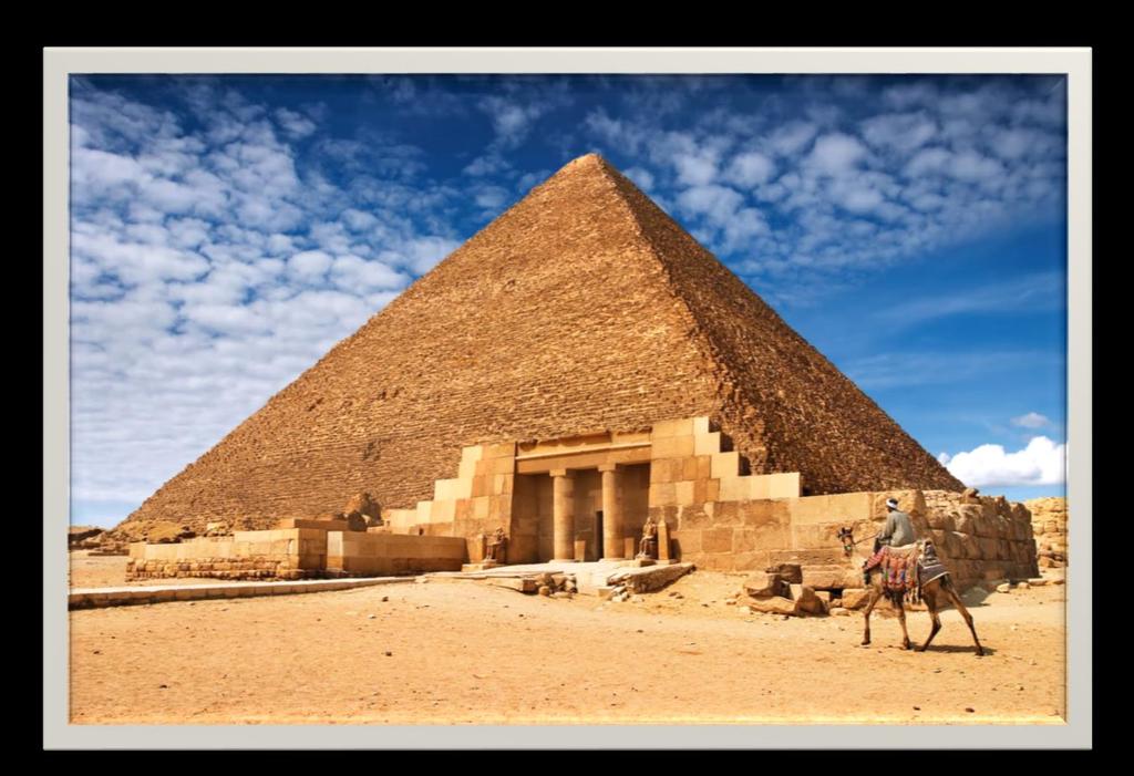 Piramit hangi firavun için yapılmışsa yılda iki defa güneş o firavunun mezarı bulunduğu odaya giriyordu; biri firavunun doğduğu gün, diğerde firavunun tahta çıktığı gün.