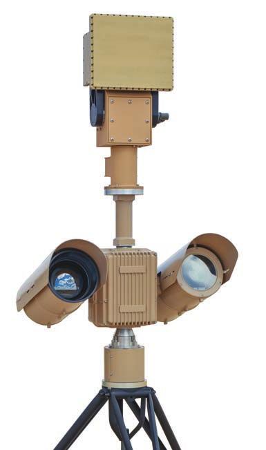 Kamera sistemi, gelişmiş entegre arayüz üzerinden ize yönlendirme ile radar tarafından tespit edilen hedeflere angaje edilir.