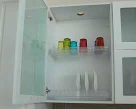 Shelf S-5226 560-570 x 270 x 65 600 7 0,050 5,300 33,00 Şeffaf Plastik Tepsili Tabaklık Bardaklık Seti