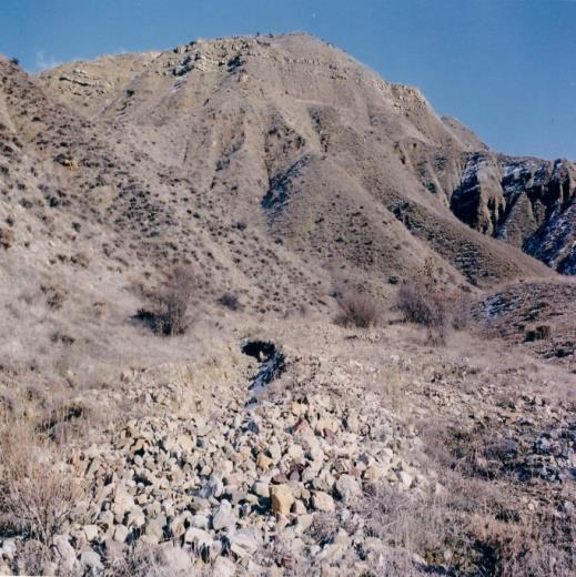 Çift soklu pullukla teras (Foto: C. GÖL) 3.2.