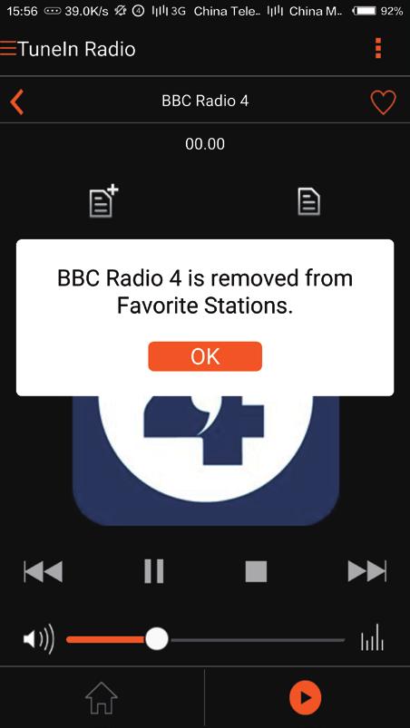 Favori bir radyo istasyonunu ayarlamak için: Uygulama ekranındaki Favori istasyonlar bölümüne gidin ve çalmayı başlatmak için favori
