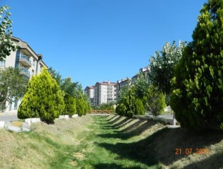 Yıl Caddesi tanımlama kartı Yol Kenarı Orta