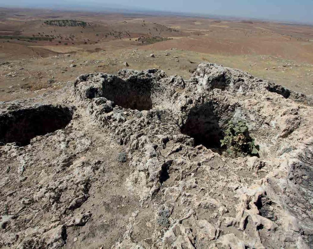 ÇINAR DA TARİH, KÜLTÜR VE EKONOMİ Fotoğraf 18: Mir Hıdır Kalesi ndeki sarnıçlar.