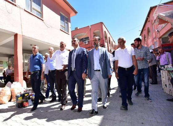Malatya Valisi Mustafa Toprak, ziyaretlerine ara