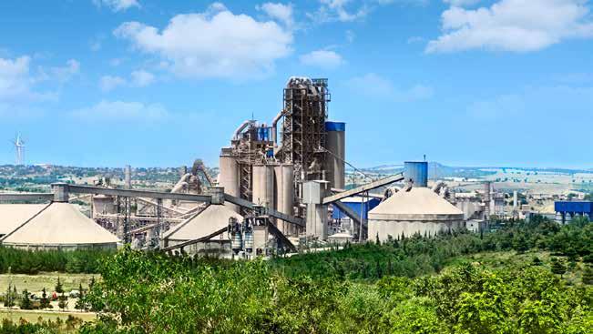 Üretim İş Sağlığı ve Güvenliği 2016 yılında Akçansa nın Büyükçekmece, Çanakkale ve Ladik Fabrikalarında toplam 6,9 milyon ton klinker ve 7,4 milyon ton çimento üretimi gerçekleştirildi.