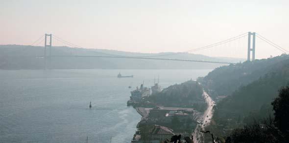 Tarihçe ve Özellikler İstanbul Boğazı na köprü yapılması düşüncesi zaman zaman gündeme geldiyse de, adım atılması için 1960 ların sonunu beklemek gerekmiştir.