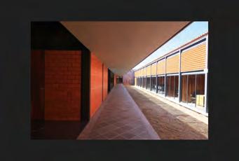 seçildi. Rozana Montiel Estudio de Arquitectura nın başı olan bir diğer Meksikalı mimar Rozana Montiel ise Moira Gemmill Yükselen Mimari Ödülü nü aldı.