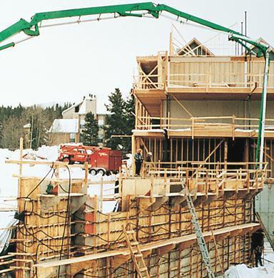 Soğuk Hava Şartlarında Beton Dökülmesi Kar, Buz ve donmuş kısımlar, betonun yerleştirileceği yerden tamamen kaldırılmalıdır.
