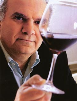 Dr. Dimitris Hatzinikolaou. Bordeaux Üniversitesi nde (DNO) şarap eksperi.