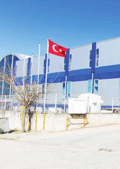 HAKKIMIZDA KLS PLAST 2009 yılında Ekstrüzyon Profil ve Parça imalatı ile hizmete başlamıştır. Şu an 4000 m 2 kapalı alanda 24 saat üretim esasına dayalı olarak faaliyetlerine devam etmektedir.