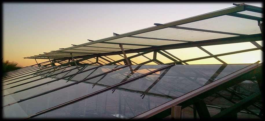 HAVALANDIRMA Doğal havalandırmanın yeterli miktarda olabilmesi için önerilen çatı pencerelerinin toplam alanı, sera taban alanının % 16-20'si arasında