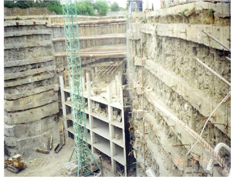 2000 İş Merkezi projesinde Yılmaz İnşaat alt yüklenici olarak kaba inşaat