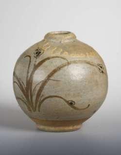 Resim 17 Resim 18 Resim 17: Bernard Leach, fırça dekorlu stoneware vazo Resim 18: Hamada, stoneware vazo, 1960 Sonuç 48 Kül sırları tarihte bilinen en eski sırlar olması nedeniyle seramik sanatında