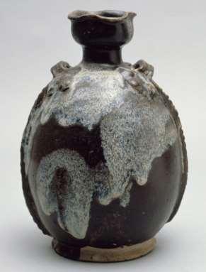 Resim 7: Jun ware stoneware, Tang Hanedanlığı (618-907), 9.yüzyıl 43 Resim 8: Jun ware kâse, Henan Eyaleti, Çin, 12.yüzyıl Odun ve bitki külleri 17.