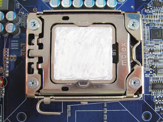 -3-2 CPU Soğutucusunun Montajı CPU soğutucusunu düzgün bir şekilde anakarta monte etmek için aşağıdaki adımları izleyin.
