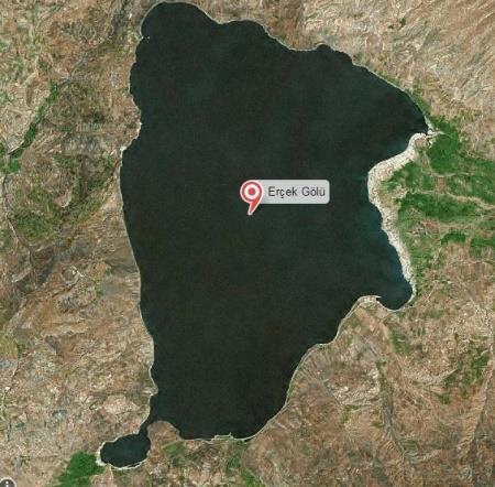 Erçek Gölü uydu görüntüsü Çalışmanın amacı, Erçek Gölünün (Van, Türkiye) kıyı tespitini otomatik bölütleme yöntemiyle yapmaktır. Bölütmede Rasat uydu görüntüleri kullanılmıştır.