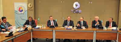 SEKTÖRLER Doğal gaz sektörü enerji verimliliğine odaklandı Türkiye Doğal Gaz Meclisi toplantısı TOBB da gerçekleştirildi.