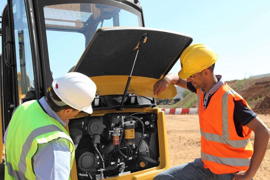 Mükemmel Servis Erişimi Yakıt ve hidrolik yağı doldurma işlemi de dahil olmak üzere düzenli servis noktalarına günlük kontrol amacıyla büyük çelik arka kapıdan kolayca erişilebilir.