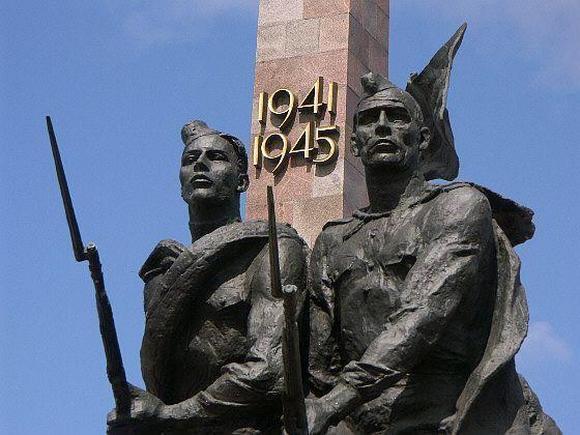 Müzesi ve Kışlık Saray a ziyaret Kazan Katedrali ne ziyaret Moskova Meydanı ve Sovyetler Konutu na ziyaret Leningrad ın Kahraman Savunucuları Anıtı na ziyaret Leningrad
