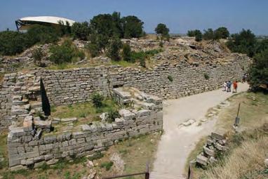 Türkiye nin küresel kültür ve turizm potansiyelinin güçlendirilmesi Homeros Troiası'nda Doğu Duvarı 4.