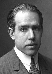 Niels Bohr BİRAZ TARİHÇE Luis de Broglie Erwin Schrödinger Niels Bohr (1885-1962) Hidrojen