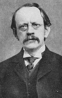 Wilhem Röntgen BİRAZ TARİHÇE Henri Becquerel Henri Becquerel (1852-1908): 1896 yılında uranyum tuzlarının florasan özelliğini araştırırken uranyumun radyoaktifliğini keşfetti.