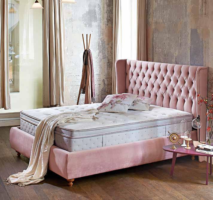 Özel tasarımı ile yatak odanıza sihirli bir dokunuş yapacağınız rande baza, estetik görüntüsünün yanı sıra geniş iç