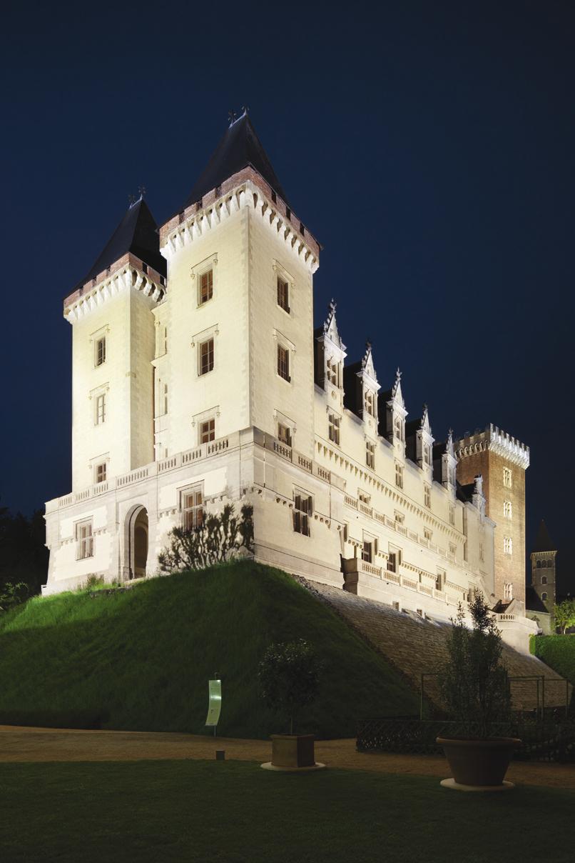 Castle in Pau, Fransa Aydınlatma tasarımı: Les