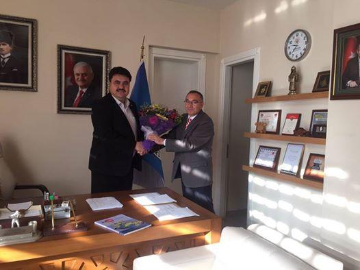 4: Havran PTT Şube Müdürü Nevzat Yola Kurumun 176.cı yıldönümü nedeniyle Belediye Başkamız Sayın Emin Ersoy u makamında ziyaret etti.