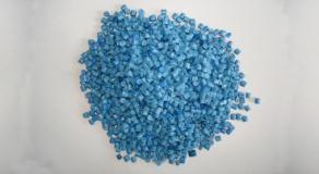Yüksek Yoğunluklu Polietilen (HDPE)» Genel özellikleri; Plastik sanayide kısaca PE diye isimlendirilen bir Polietilendir.