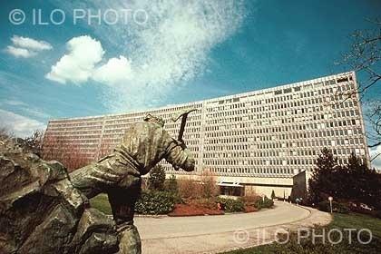 ILO nun Yapısı ve Organları Uluslararası Çalışma Konferansı,, çalışma yaşamıyla ilgili güncel sorunları tartışır, Sözleşme ve Tavsiye Kararlarından oluşan uluslararası çalışma standartlarını