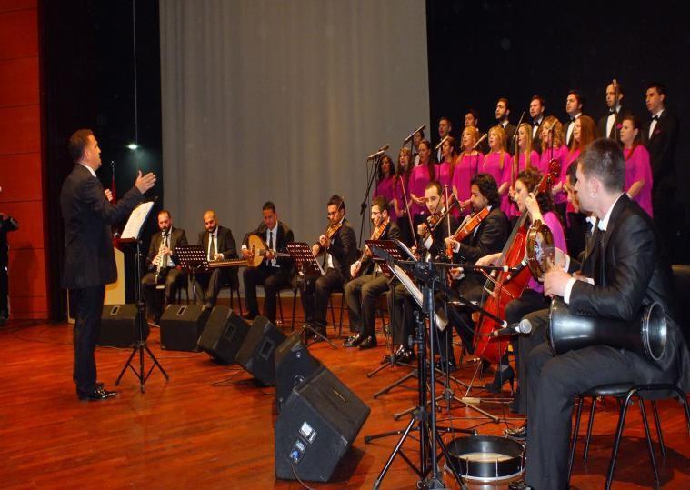 Müziği"nin her dalını özümsemiş, bir Türk sazını çalabilen, müzik bilimi ve özellikle de sanatı açısından