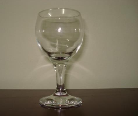 SARAP VE SU BARDAĞI Şarap ve su servisinde kullanılır.
