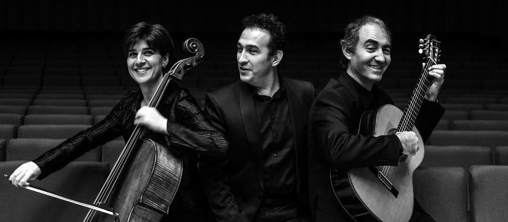 Trio Anka Her biri kendi alanında tecrübeli ve tanınan müzisyenler olan, Ayhan Uştuk (tenor), Demet Gökalp (viyolonsel) ve Kağan Korad ın (gitar) oluşturduğu Trio Anka, dünyada örneğine rastlanmayan