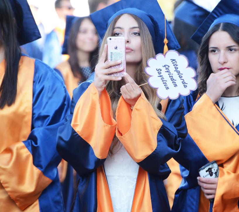 Topuz, Muğa Ağır Ceza ve Adaet Komisyonu Başkanı Bia Saydam, Üniversite Rektörü Prof Dr Harmandar, Menteşe Beediye Başkanı Bahattin Gümüş tarafından veridi