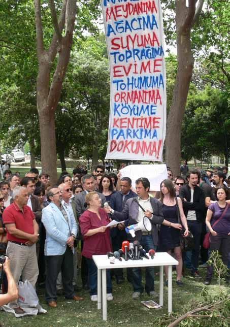 BİZ BARIŞ İÇİNDE KARDEŞÇE BİR ARADA YAŞAMAK İSTİYORUZ, Lice de 2 kişinin öldürülmesinin ardından yaşanan olaylar ve bayrak indirme provokasyonuyla ilgili 11 Haziran 2014 tarihinde bir basın
